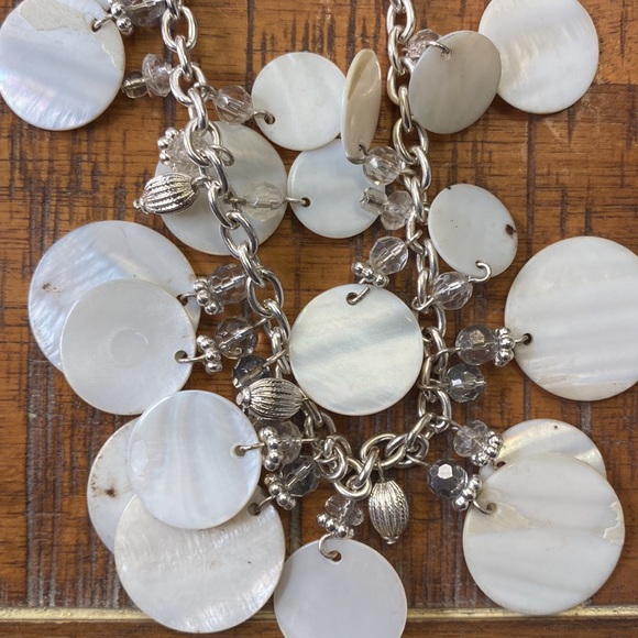 Vintage Rounded Necklace - Picture 4 of 5